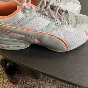 Women’s size 8.5 Puma sneakers